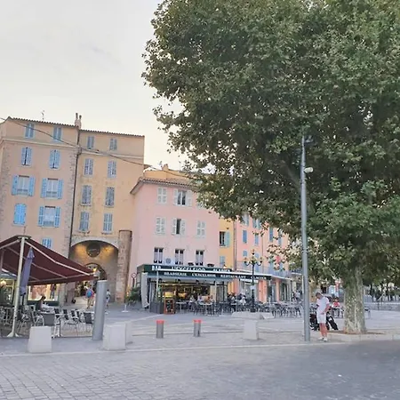 Appartement Lhaussmannien Charme Absolu Hyères