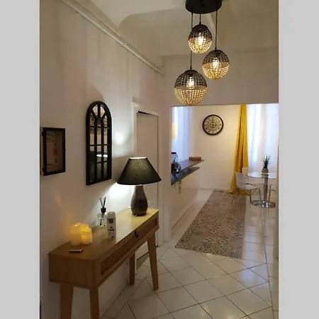 Lhaussmannien Charme Absolu Apartment Hyeres